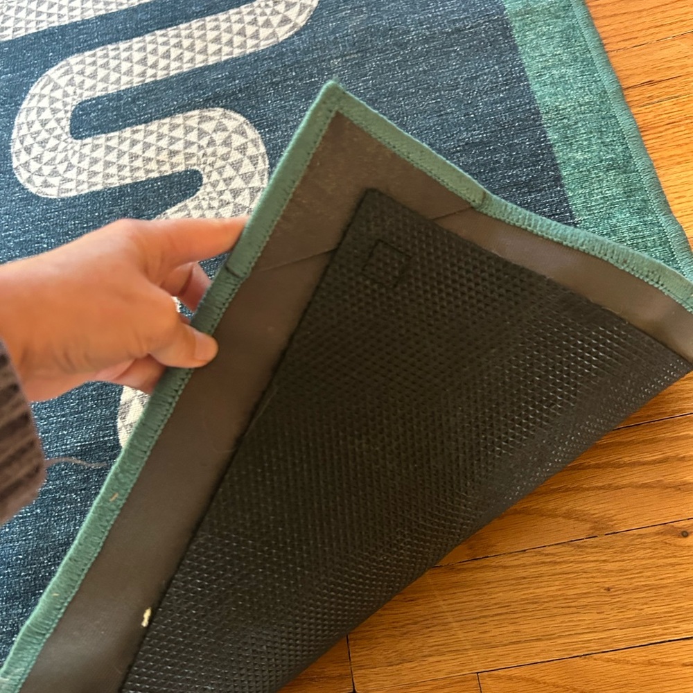 Jonathan Adler Blue and White Snake rug - Picture 4 of 4